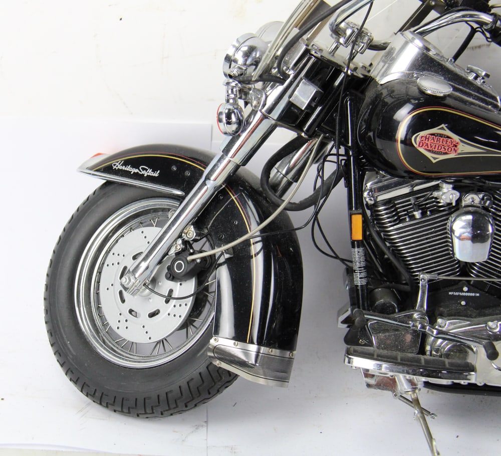 Harley Davidson Motorcycle Model - 6