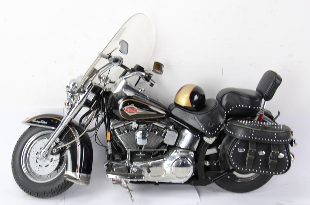 Harley Davidson Motorcycle Model - 7