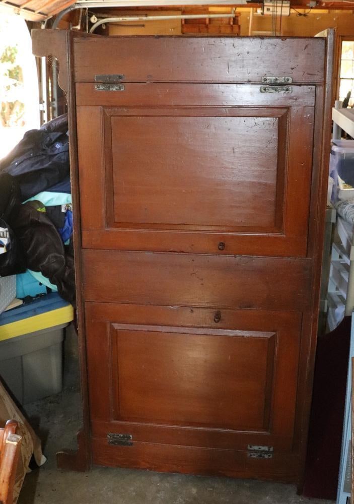 Early American Pine Cupboard - 3