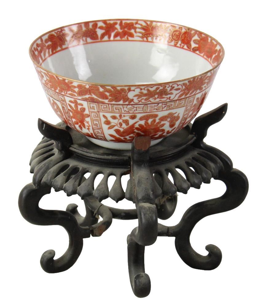 Antique Chinese Export Bowl, Fitzhugh Orange Peel: Antique Chinese Export porcelain bowl with sacred bird and butterfly Fitzhugh "Orange Peel" decor, 3 x 6 diameter, with stand 7" H. Provenance: Estate of the late Joseph W. Haley, of Pride's Crossing,