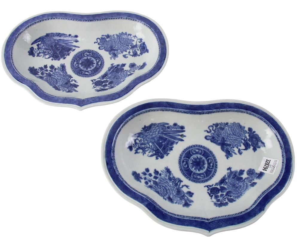 19thC Chinese Heart-Shaped Dish, Fitzhugh: 19th century Chinese blue and white heart-shaped dish, Fitzhugh pattern, 11 x 8. Provenance: Estate of the late Joseph W. Haley, of Pride's Crossing, Massachusetts.