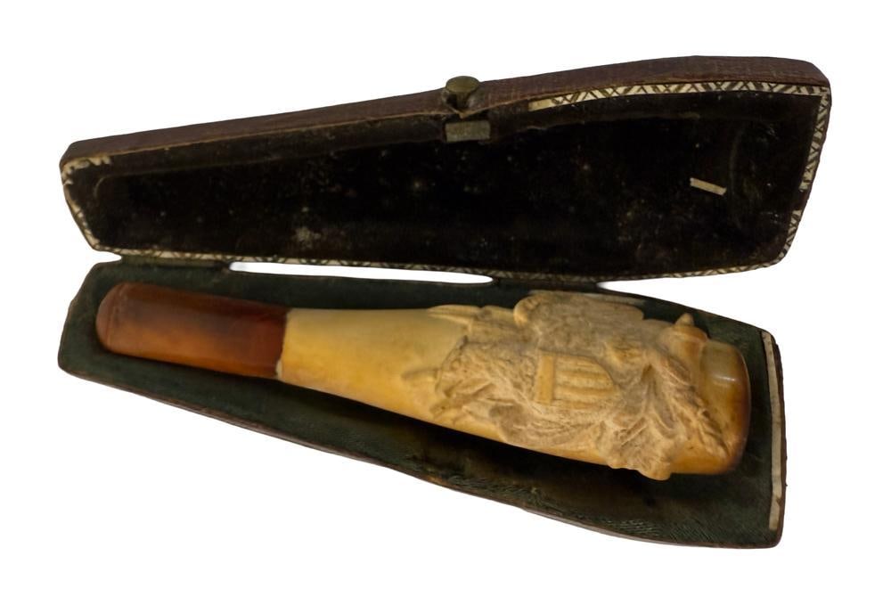 19thC Rare Meerschaum Pipe, US Eagle and Shield: 19th century rare meerschaum pipe, US eagle and shield. Provenance: Estate of the late Joseph W. Haley, of Pride's Crossing, Massachusetts.