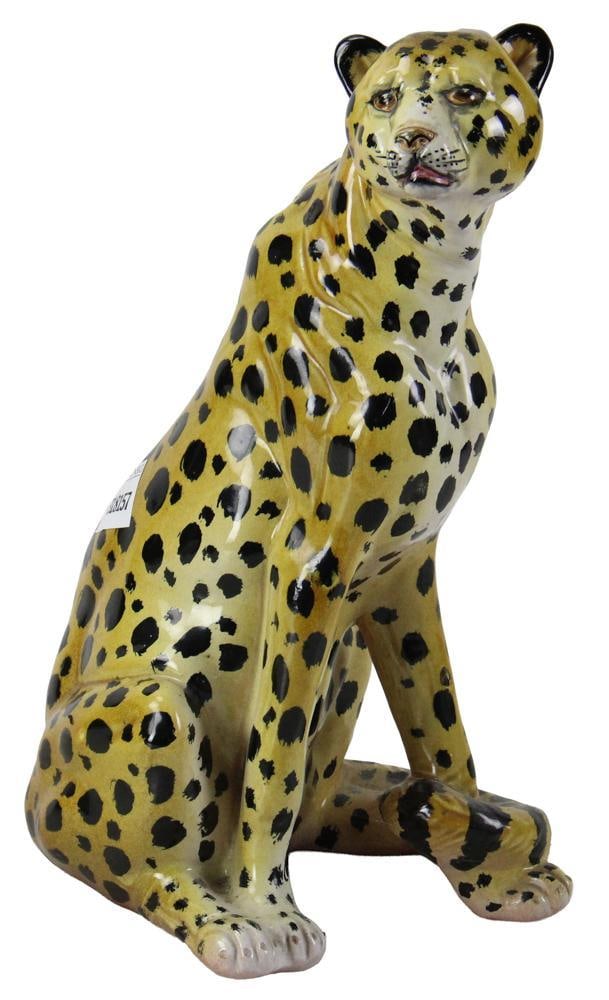 Italian 1960s Porcelain Cheetah Figure: Italian 1960s porcelain cheetah figure, 13" x 6 1/2". Provenance: Estate of the late Joseph W. Haley, of Pride's Crossing, Massachusetts.