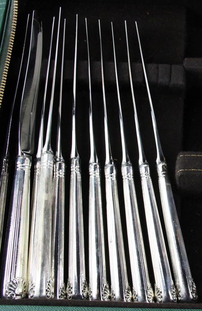 19thC English Silver Flatware, Shell and Thread - 3