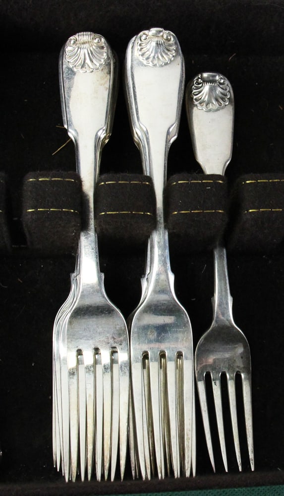 19thC English Silver Flatware, Shell and Thread - 4