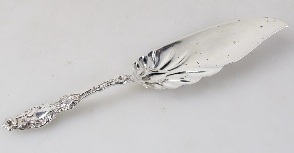 Whiting Sterling Lily Pattern Fish or Pastry Server - 2