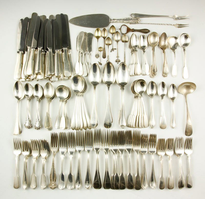 Sterling Flatware: Miscellaneous sterling flatware, to include Durgin, Frank Smith, etc., approximately 212.7 troy oz tw (allowing 0.5oz for each of 27 pieces with non-sterling elements).