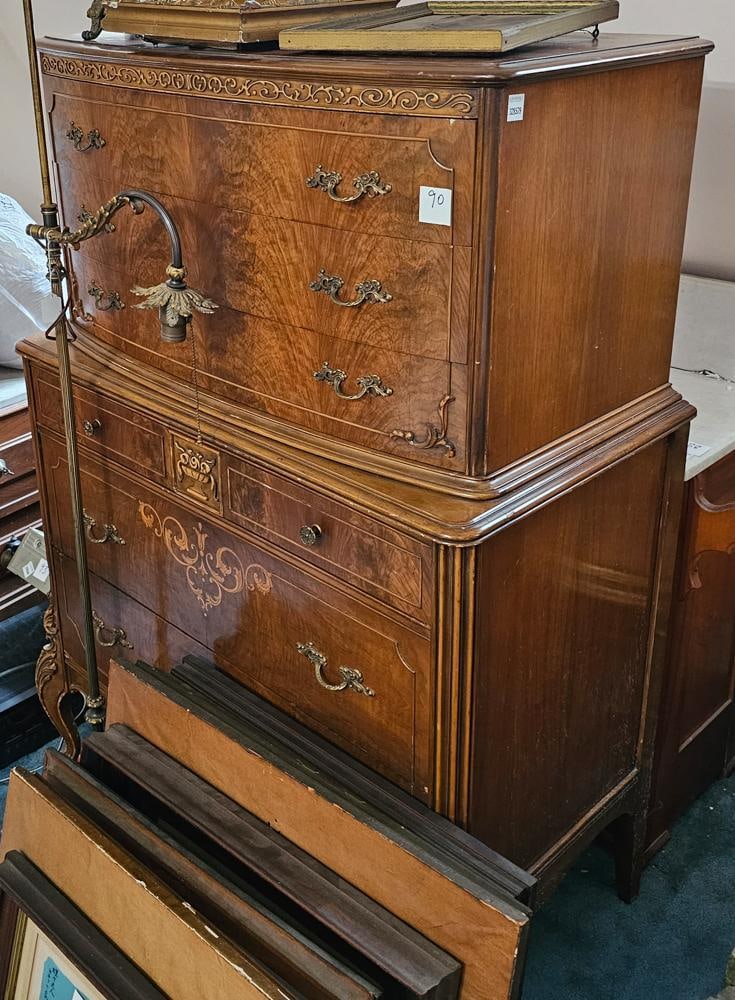 Bureau (1 of 3)