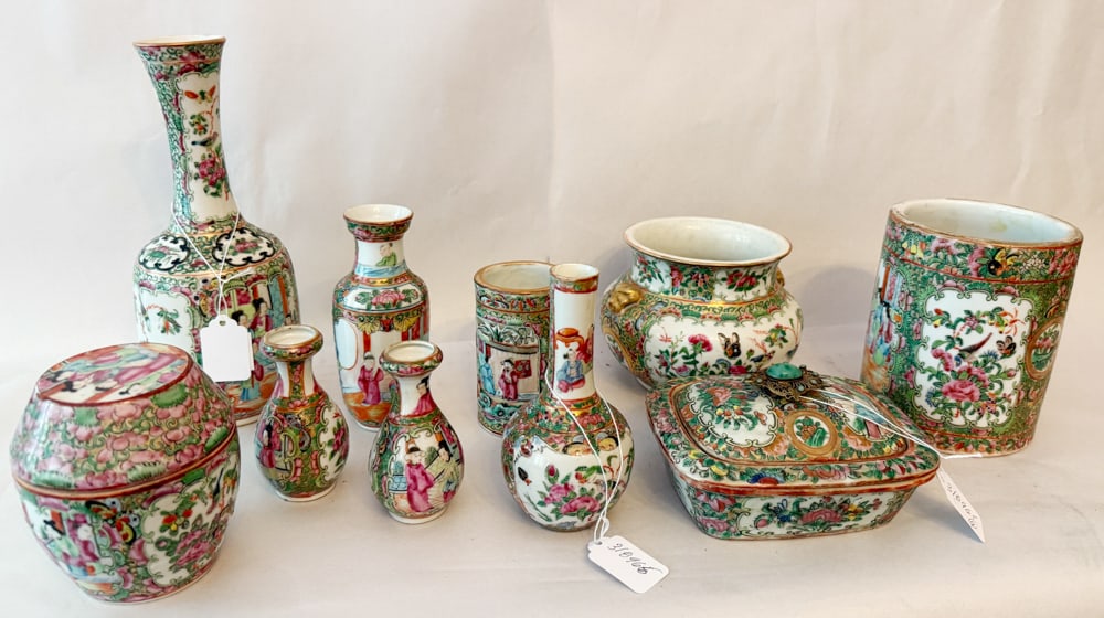 Chinese Rose Mandarin Pieces: Chinese Rose Mandarin pieces, (9) total. NOTE: Item to be picked up at 64 East 80th St., New York, NY. Deadline for pick-up is July 31st. Please call our front desk at 978-927-2223 to schedule pick-up