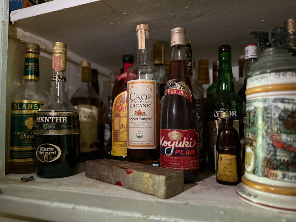 Large Collection of Old Liquor Bottles: Large collection of old liquor bottles. NOTE: Item to be picked up at 64 East 80th St., New York, NY. Deadline for pick-up is July 31st. Please call our front desk at 978-927-2223 to schedule pick-up.