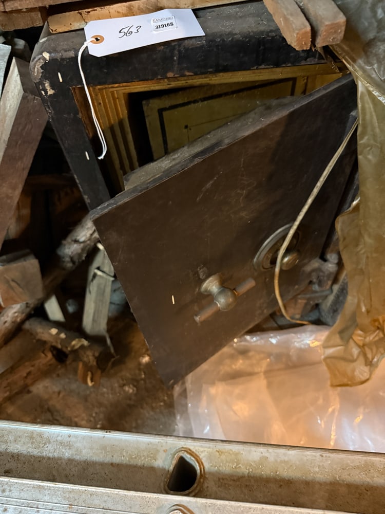 Old Safe - 2