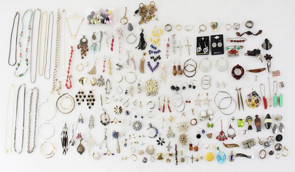 Grouping of Costume, Gold Tone, and Gold Fill Jewelry (1 of 14)