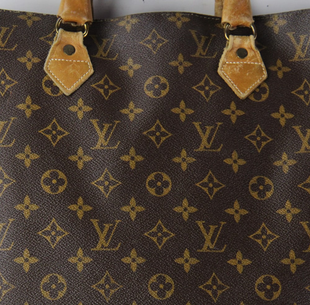 Louis Vuitton Handbag - 3