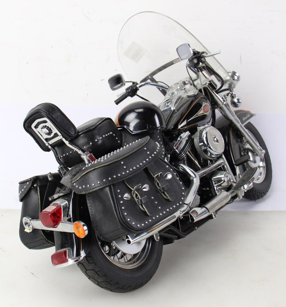 Harley Davidson Motorcycle Model - 13