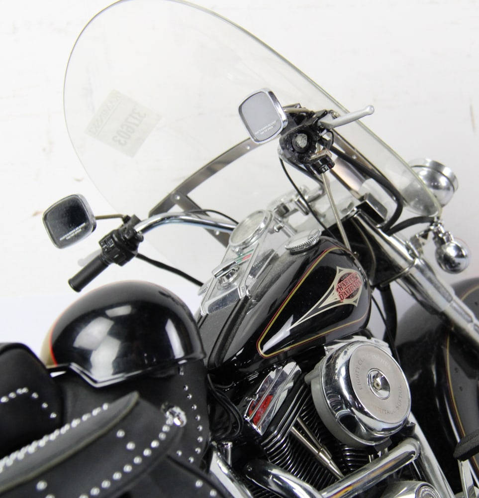 Harley Davidson Motorcycle Model - 15