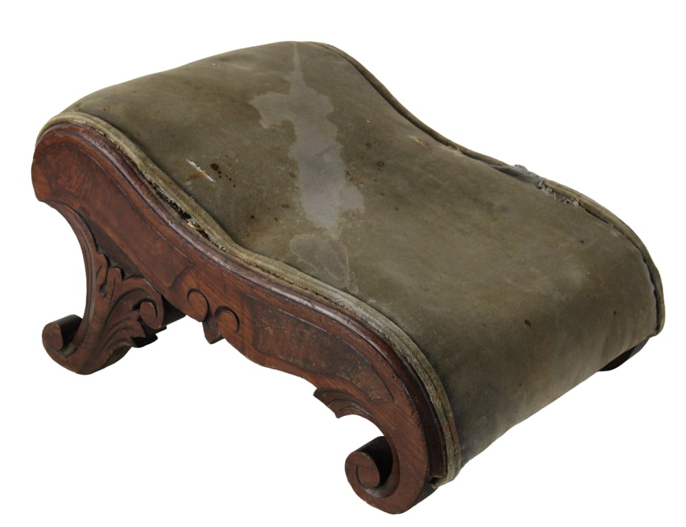 19thC Victorian Walnut Foot Stool: 19th century Victorian walnut foot stool, 9" H x 18" W x 13" D. Provenance: Reading, Massachusetts collection.