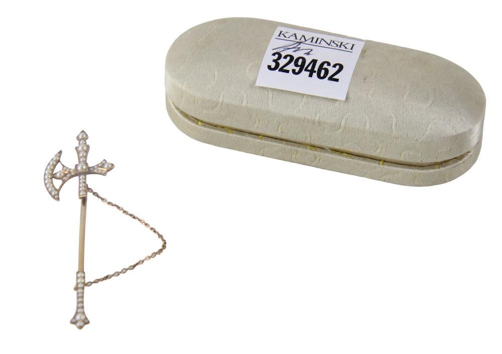 Antique 10k Gold Pin with Seed Pearls: Antique 10k gold pin with seed pearls. Provenance: Beverly, Massachusetts collection. PLEASE NOTE: payment for silver, gold, jewelry, and coins must be made via wire transfer, cash, or certified bank 
