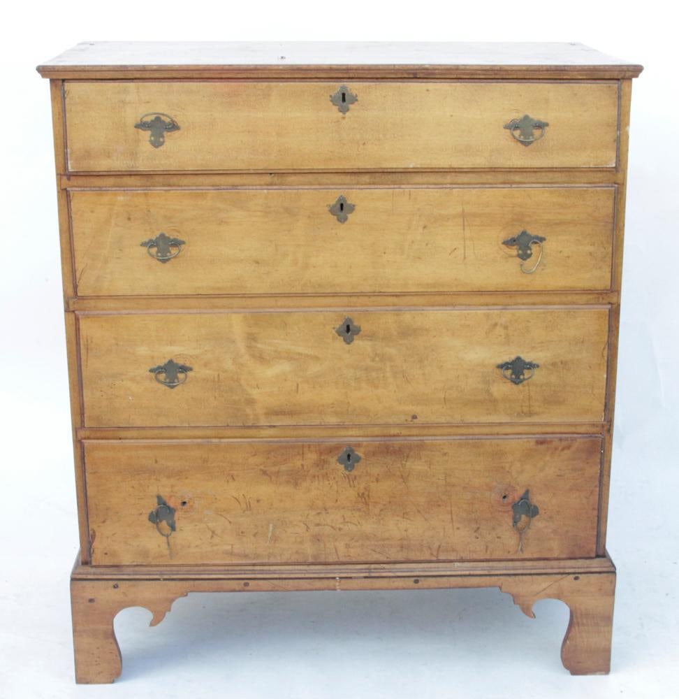 18thC New England Chippendale Maple Chest (1 of 10)
