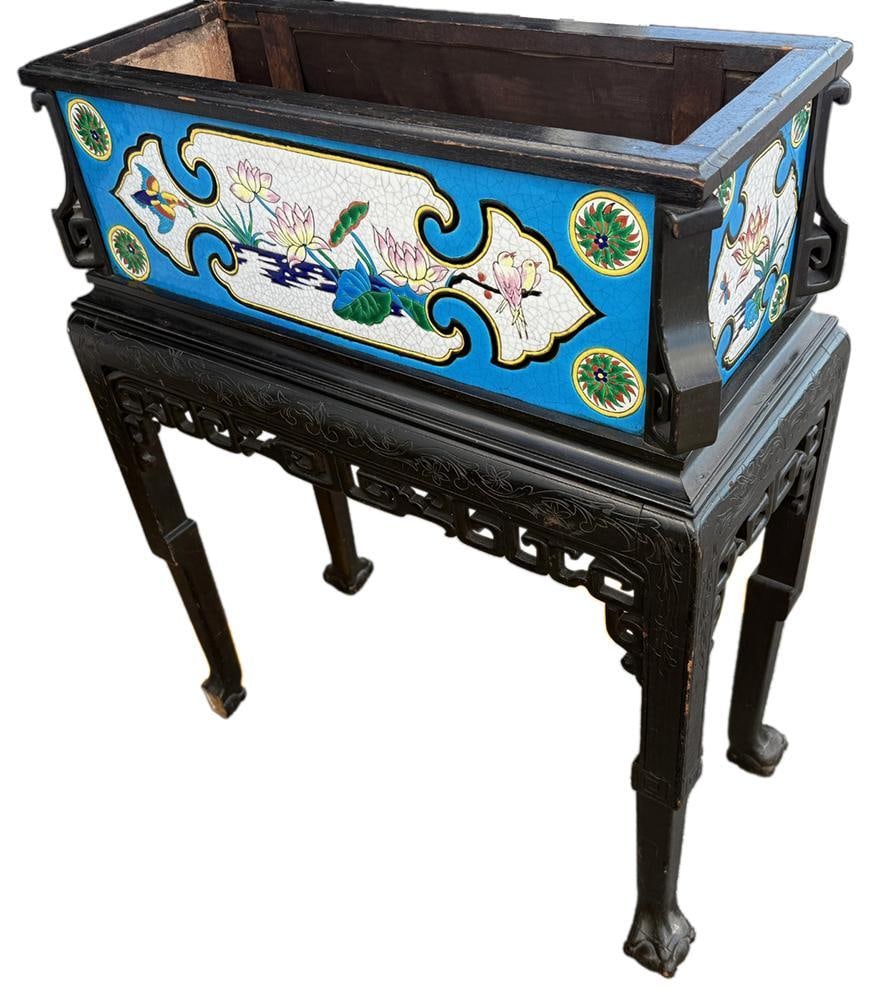 Antique French Chinese Planter with J. Loebnitz Pichenot Tiles: Antique French Chinese black lacquered planter having tile inserts signed Maison Pichenot, J. Loebnitz Successeur Paris, 36" H x 28" W x 13" D. Provenance: Palm Beach, Florida estate.