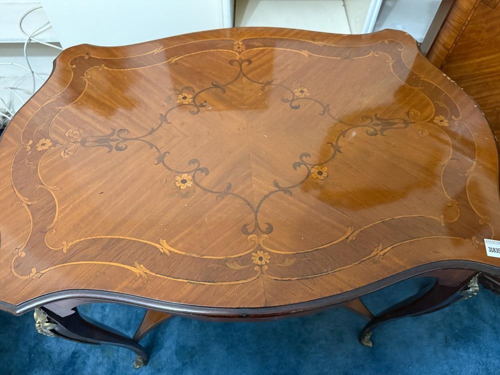 French-style Occasional Table - 3