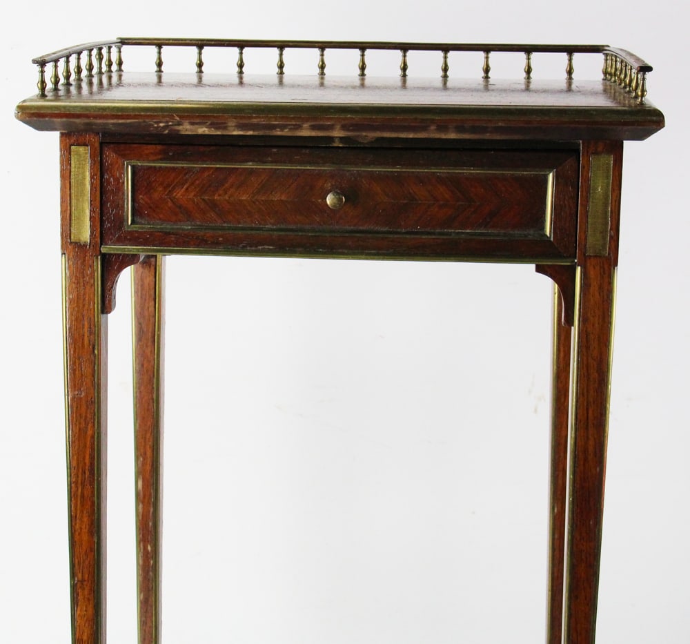 19thC Regency Table with Gallery Top - 3