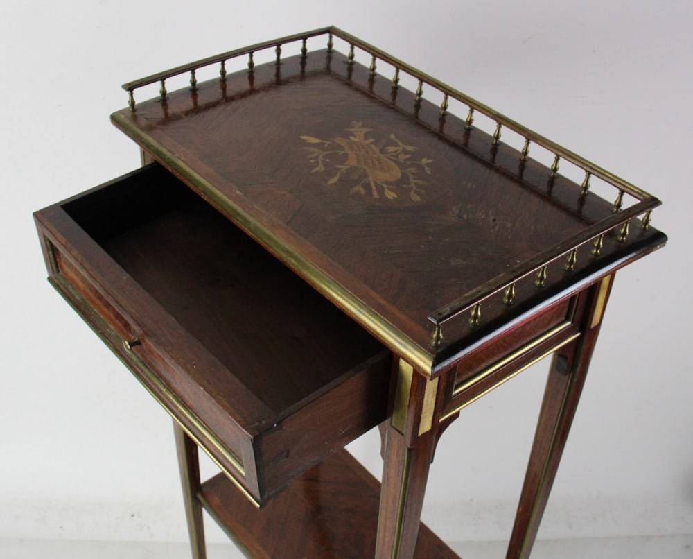 19thC Regency Table with Gallery Top - 7