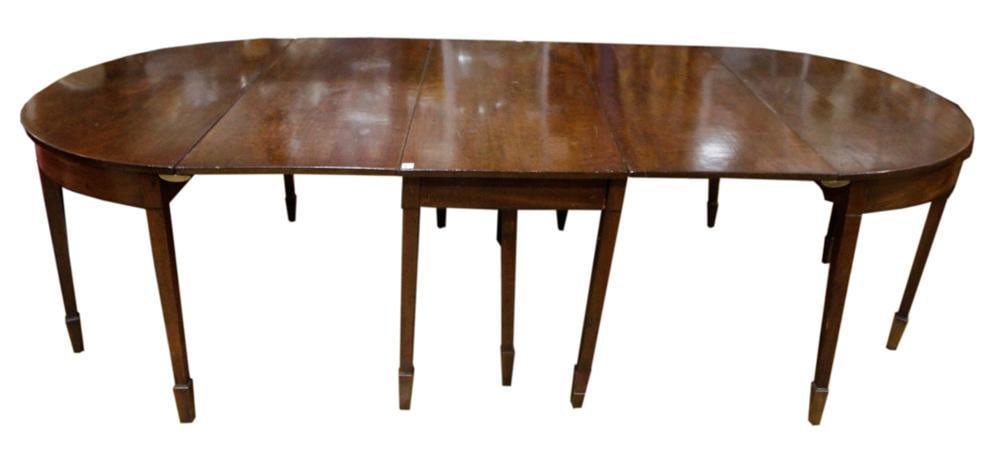 Early 19thC American Federal / Hepplewhite Dining Table (1 of 8)