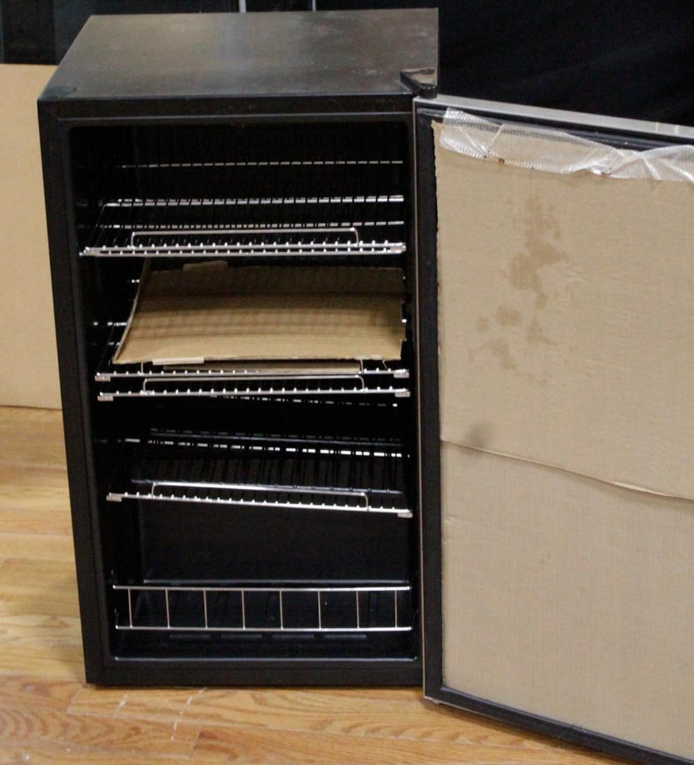 Mini Refrigerator Wine Cooler - 4