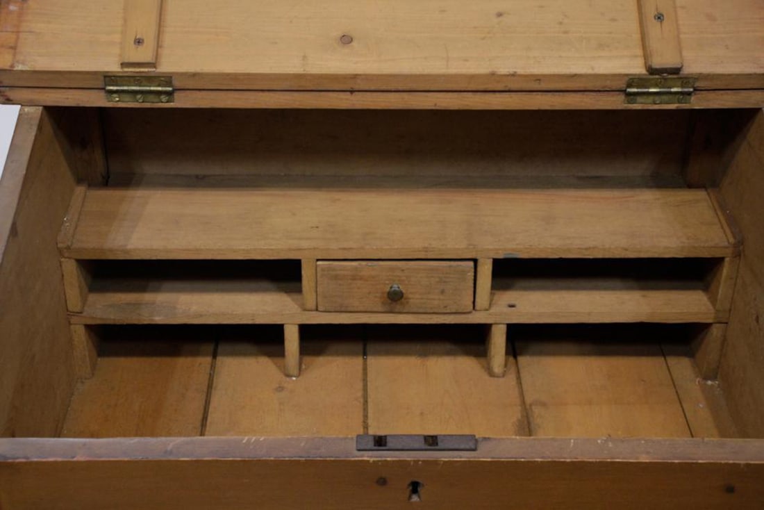 Early 19thC Schoolmaster's Desk - 10