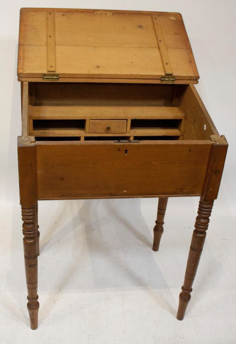 Early 19thC Schoolmaster's Desk - 8
