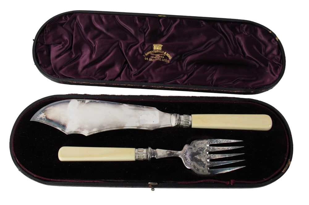 Bone Handle Fish Set by Z. Barraclough and Sons (1 of 10)