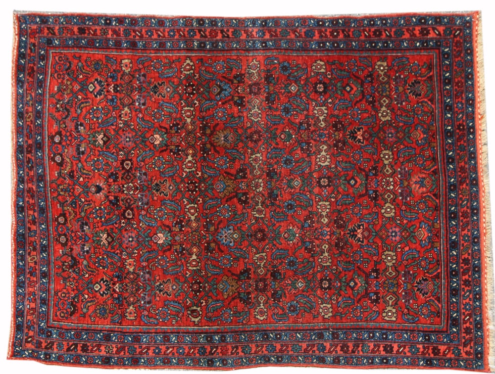Antique Persian Bidjar Rug: Antique Persian Bidjar rug, 3' 9" x 5' 9". Good condition. Provenance: Cambridge, Massachusetts collection.
