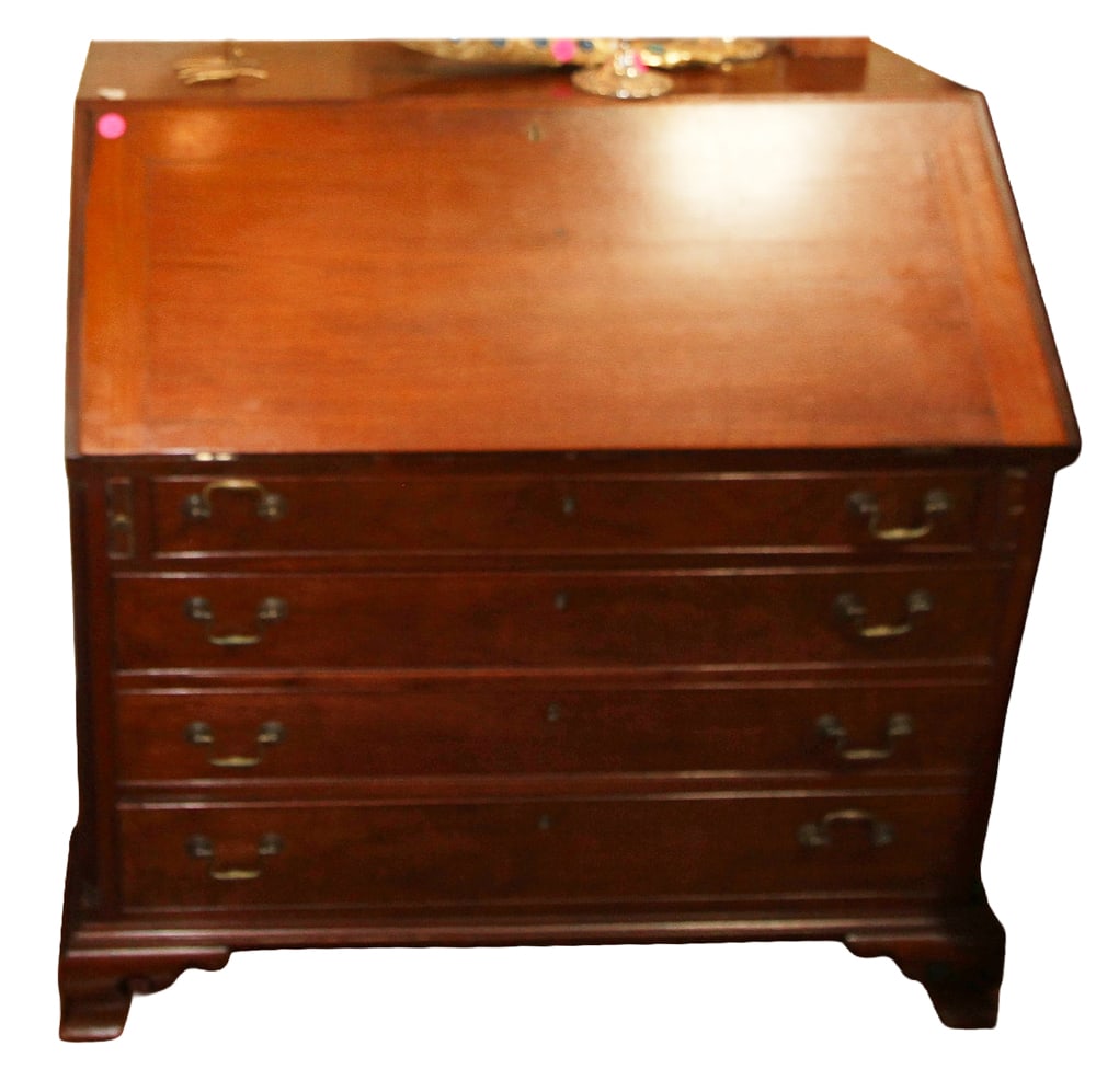 18thC Connecticut Mahogany Slant-lid Desk (1 of 9)