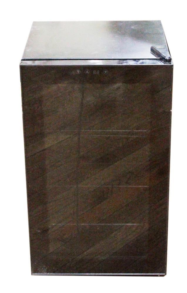 Wine Cooler (1 of 5)
