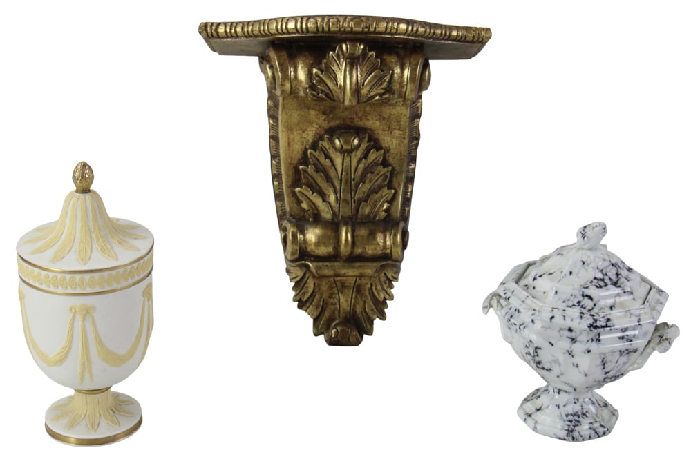 Mottahedeh Urn, Gold Shelf, Spatterware Tureen (1 of 13)