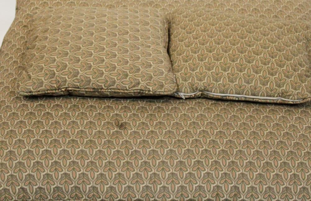 Ottoman with Matching Pillows - 5