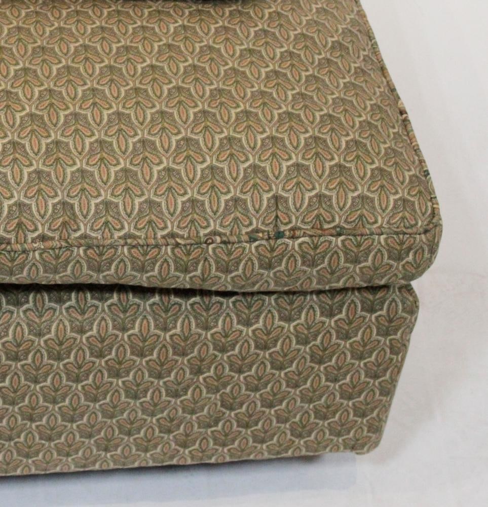 Ottoman with Matching Pillows - 7