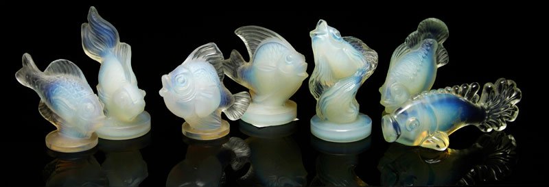 7 Sabino Opalescent Glass: Collection of seven Sabino and other opalescent glass, 2 1/2"h (tallest). Provenance: Collection of Robert Loy.
