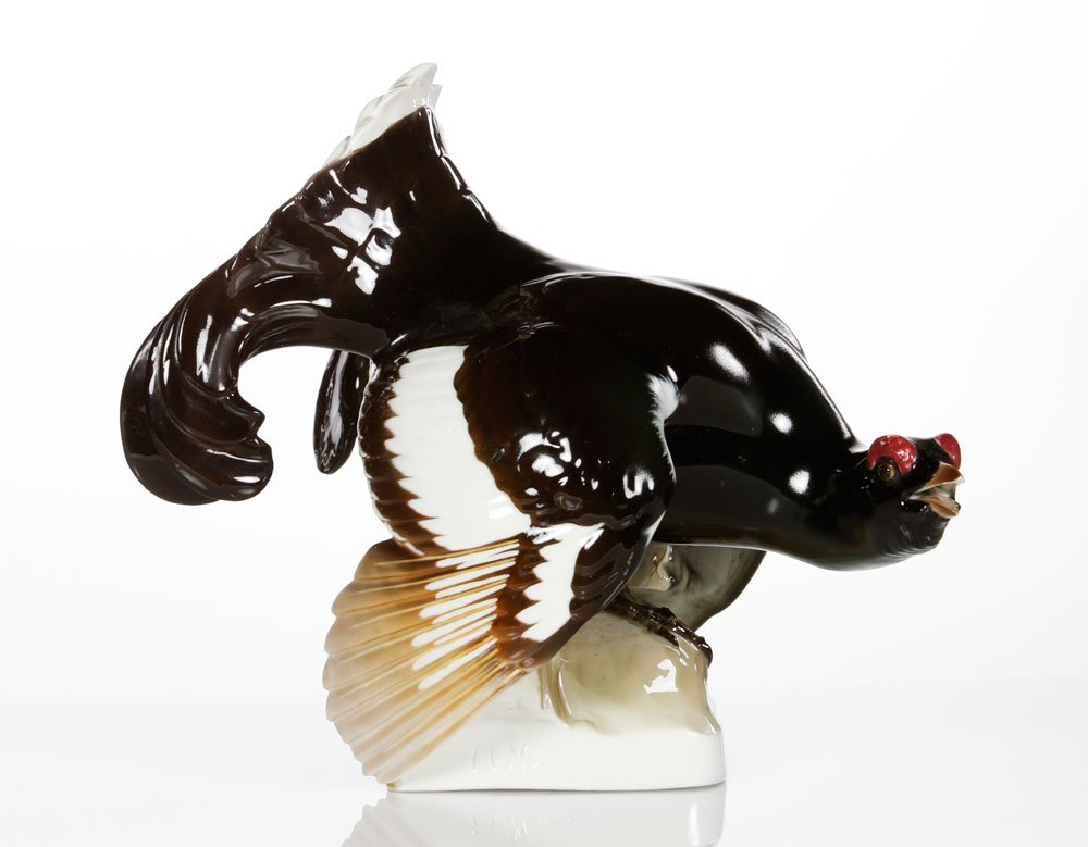20th C. German Nymphenburg Porcelain Crow: Early 20th century German Nymphenburg crow, porcelain, painted black with red beak, 8 1/2"h.