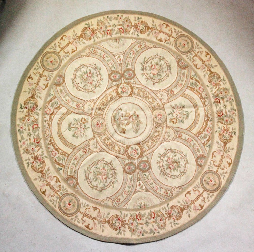 Aubusson Rug: Aubusson rug, 69 1/2"dia.
