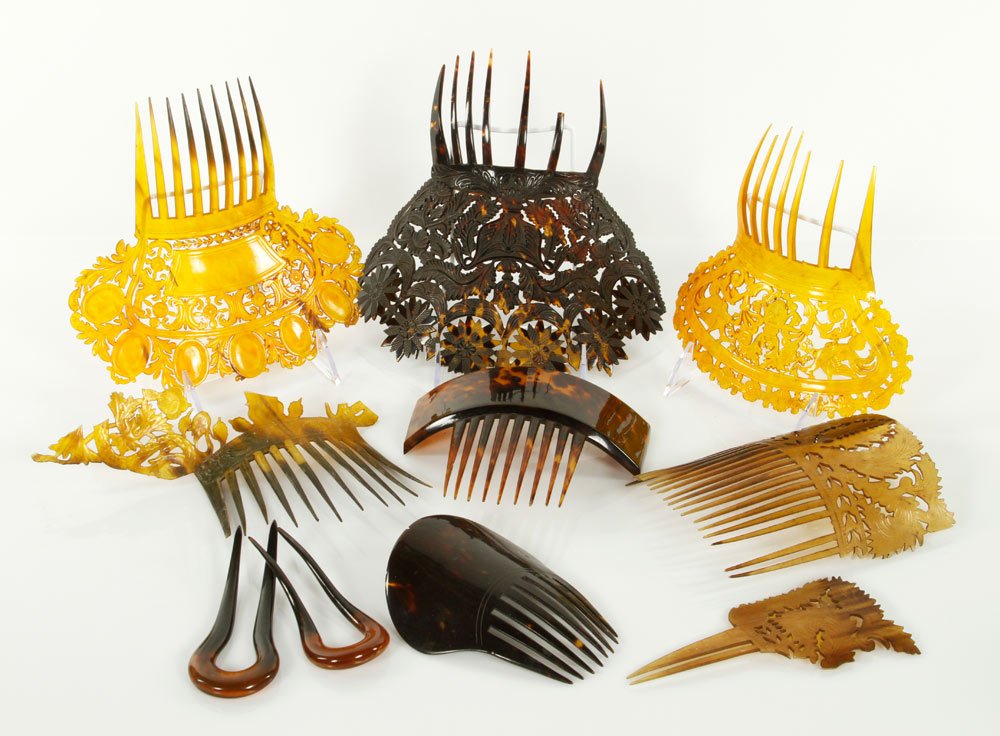 Victorian Tortoise Shell Combs: Box lot of Victorian tortoise shell combs, some with damage, 9" x 8" (largest). Provenance: MA estate.