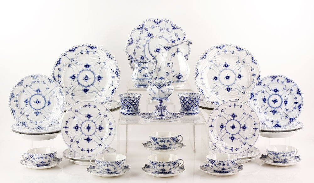 Royal Copenhagan Dinnerware: Royal Copenhagen dinnerware, blue, fluted, to include: six 9 3/4" plates, five 7 3/4" plates, six 7 1/2" plates, one 10" plate, creamer, sugar, six 5 7/8" saucers, six 4" dia cups, two 2 3/4" vessels,