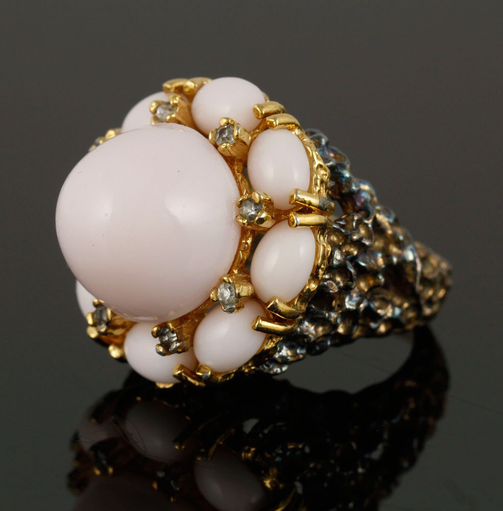 Ladies' 14K Coral and Diamond Ring: Ladies' 14K gold coral and diamond ring, 1950s, with sterling shank, approximately 21 g. TW, size 6 1/4. Provenance: From the Estate of Mary L. Alchian, Palm Springs, CA.