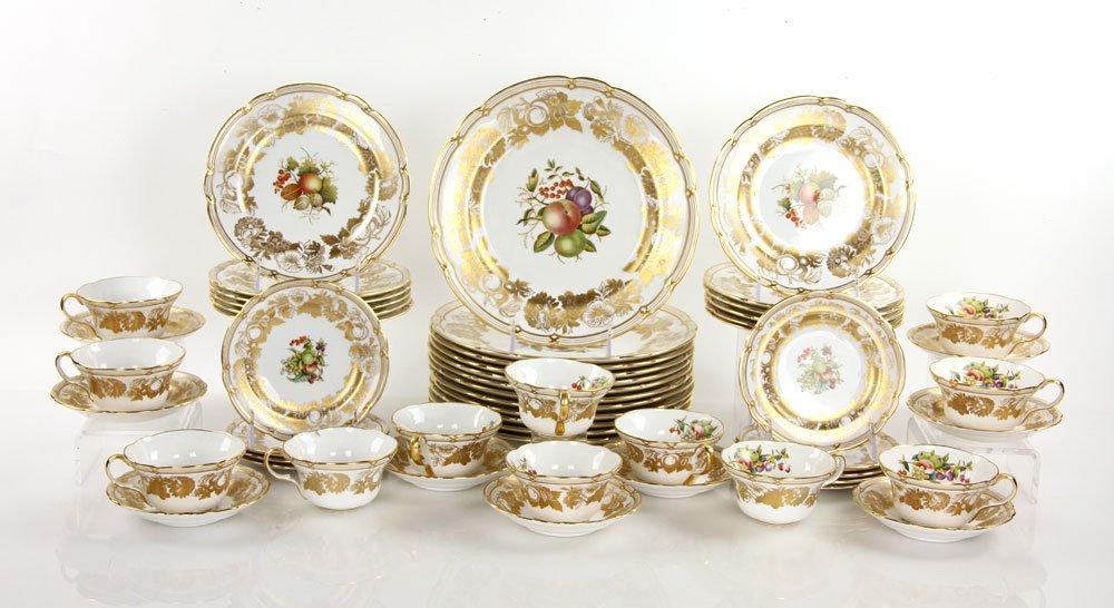 Copeland Spode China Service: Copeland Spode English china service, including twelve dinner plates, 10", twelve plates, 7 1/2", twelve cups, nine saucers, nine plates, 6". Provenance: CA estate.