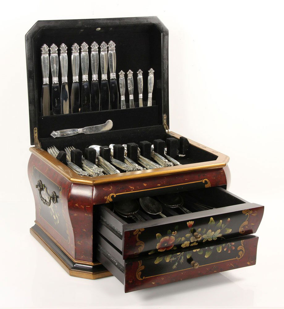 Georg Jensen Sterling Flatware: Georg Jensen flatware, "Acanthus" pattern, designed by Johan Rohde circa 1917, marked post 1945, sterling silver, 77 pieces, service for eight, to include: dinner forks, dinner knives, dessert or sala