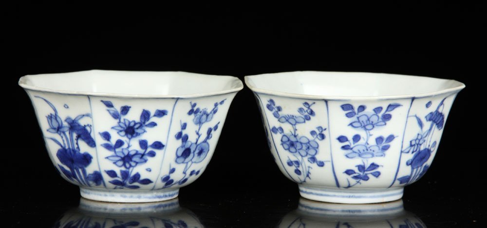 Pr. 17th C. Chinese Ming Dynasty Blue and White Bowls: Pair of 17th century Chinese Ming Dynasty blue and white bowls, octagonal shape, circa 1644, 4 3/4" dia. Provenance: From the Hatcher Collection, auctioned at Christie's Amsterdam in 1984.