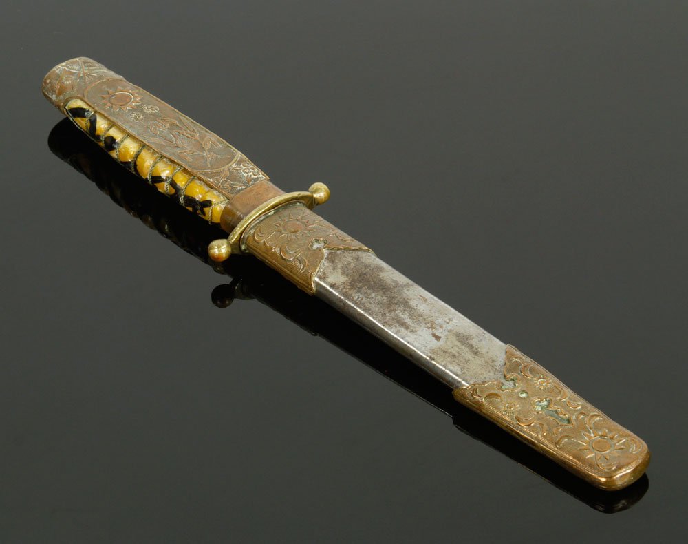 Chinese Nationalist Dress Dagger: Chinese Nationalist dress dagger, World War II-era, embossed brass scabbard and hilt; 6" l (blade), 11" l (overall). Provenance: From the unreserved Vincent J. Vabri Edged Weapon Collection.