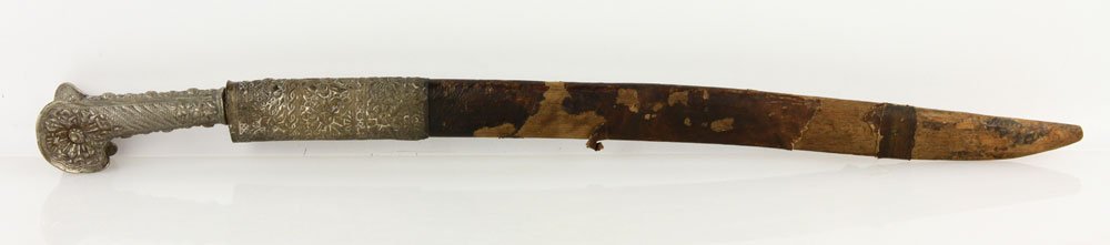 Turkish Yataghan: Turkish yataghan, silver hilt, silvered scabbard, engraved blade; 21" l (blade), 26 3/4" l (overall). Provenance: From the unreserved Vincent J. Vabri Edged Weapon Collection.