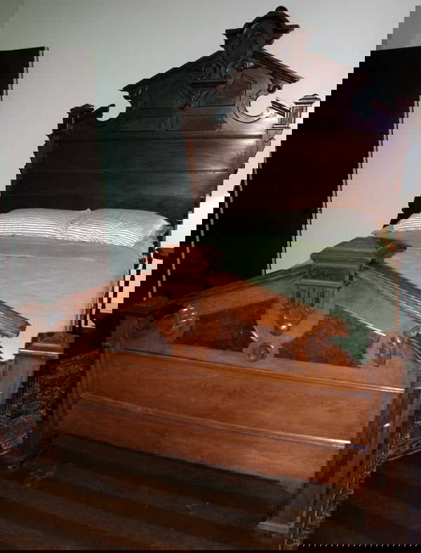 4 THREE PIECE VICTORIAN BEDROOM SUITE MARBLETOP