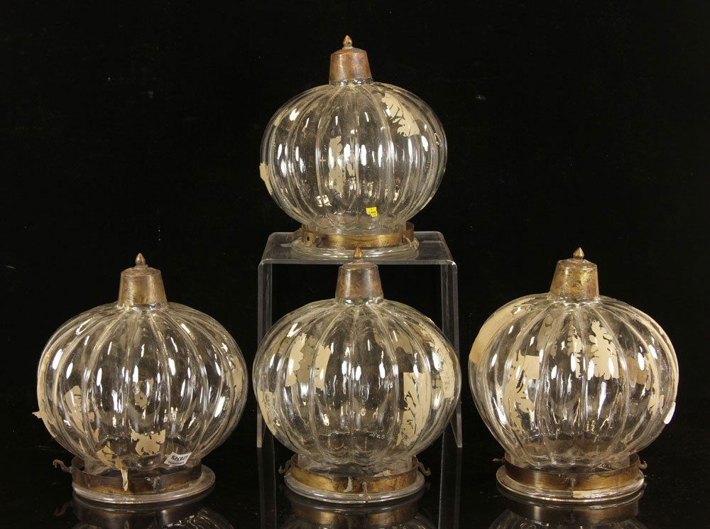 4 Decorative Hanging Chandeliers (1 of 3)